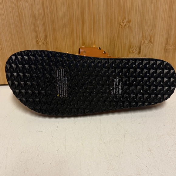 Olivia Miller tan with gold stud sandals - Picture 4 of 5